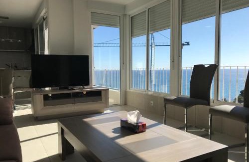 L'Albufereta Apartment | Experience First Line Apartment: Oceanfront & Pet Friendly