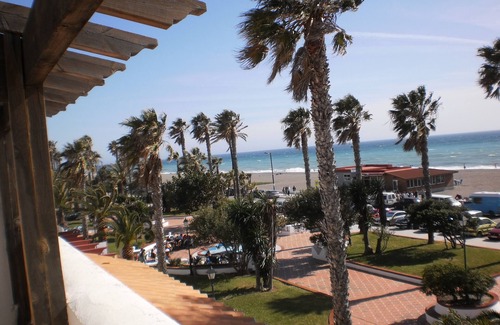 Salobrena Apartment | Oceanfront Apartment with Pool and Spa, Rated 9.4/10