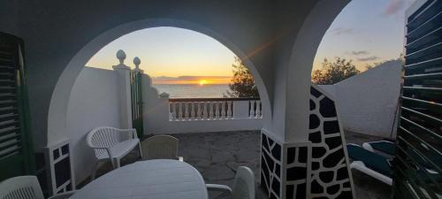 La Garita House | Beachfront Bliss at First Line of The Beach La Garita