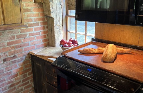 Gloucester House | Historic Colonial Inn with Ocean View in Gloucester, MA