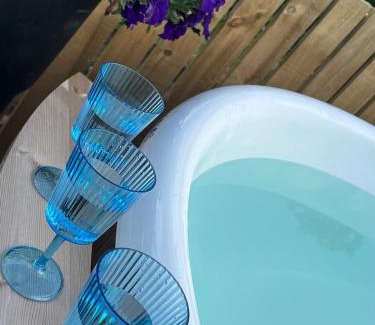 Ayr House | Relaxing Firth View Escape with Sea Views and Hot Tub