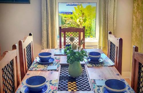 Kilmun House | Pet-Friendly Firwood Apartment with High Guest Ratings