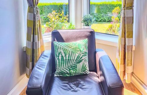 Kilmun House | Pet-Friendly Firwood Apartment with High Guest Ratings