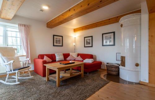 Westerhever House | Fischerhütte: Pet-Friendly Retreat with 4-Star Comfort