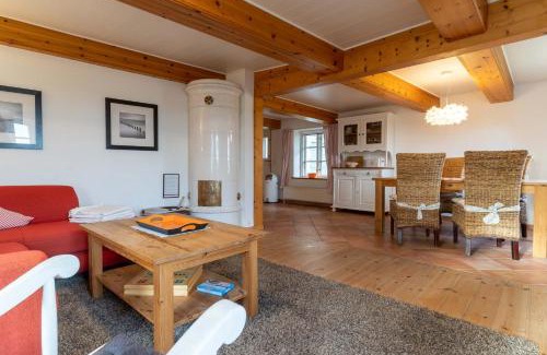 Westerhever House | Fischerhütte: Pet-Friendly Retreat with 4-Star Comfort