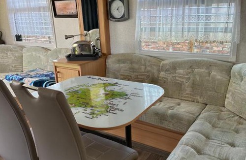 Polchow Ski Chalet | Pet-Friendly Fischerhütte III Mobilheim with Oceanfront Views