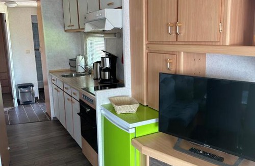 Polchow Ski Chalet | Pet-Friendly Fischerhütte III Mobilheim with Oceanfront Views