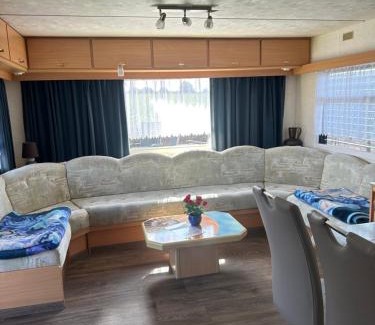 Polchow Ski Chalet | Pet-Friendly Fischerhütte III Mobilheim with Oceanfront Views