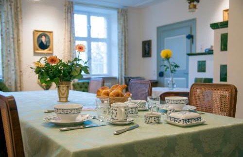 Salem Bed & Breakfast | Fischerhaus: Guest Rated 9.2 for Unforgettable Stays