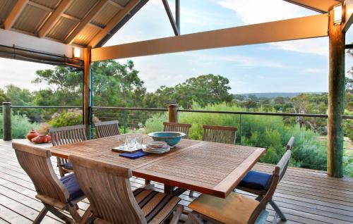 Yallingup House | Discover Family-Friendly Comfort at Fish Frog Hotel