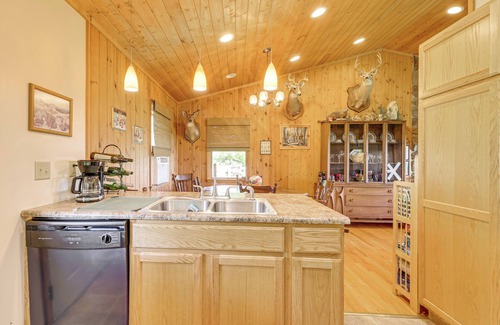 Doe Hill Cabin | Cozy Cabin Retreat with Fire Pit Near Trout Fishing