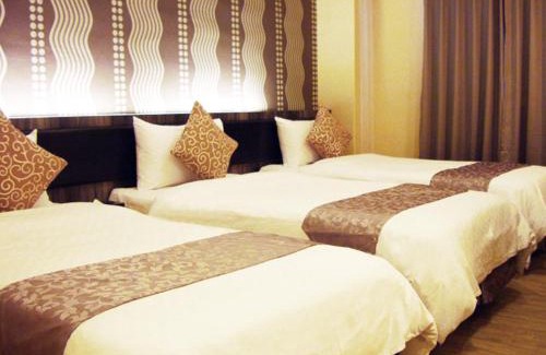 Sinsing District Hotel | Bright Retreat at Fish Hotel Kaohsiung with Family Amenities