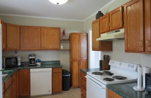 Guntersville Cabin | Guest Rated 10/10: Fish & Play Cabin at Lake Guntersville