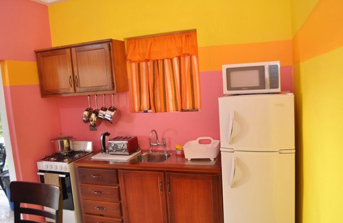 Buccoo Hotel | Cozy Fish Tobago Guesthouse with Spa and Restaurant