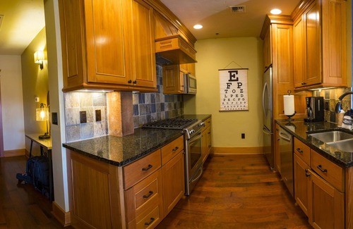Astoria Condo | Fisher Bros Flats 201: Guest Rated 9.8, Family-Friendly Stay