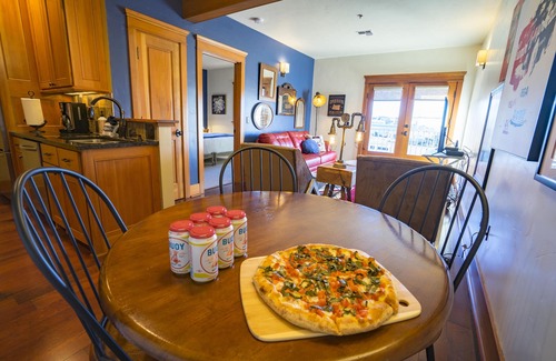 Astoria Condo | Fisher Bros Flats 201: Guest Rated 9.8, Family-Friendly Stay