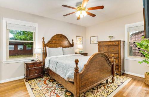 Southeast Pensacola House | Fisher House: Guest Rated 10/10 with Hot Tub & Pet Friendly