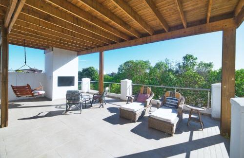 Waenhuiskrans Apartment | Pet-Friendly Retreat at Fisher's View, Arniston