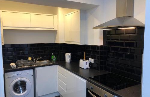 Preston Apartment | Elegant Fishergate ApartHotel: City Centre Family Retreat