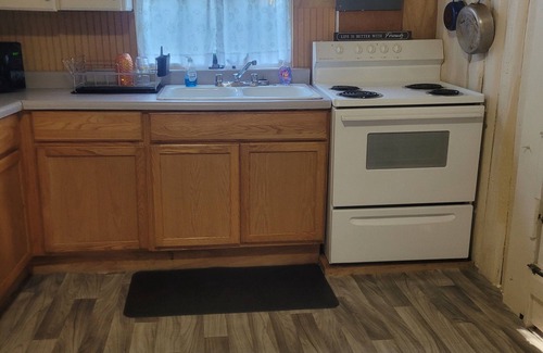 Anclote River Acres House | Cozy Fisherman's Cabin by the River with Ocean Views