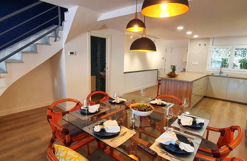Lloret Town Center House | Experience Fisherman's Corner House: Rated 10/10, Pet Friendly