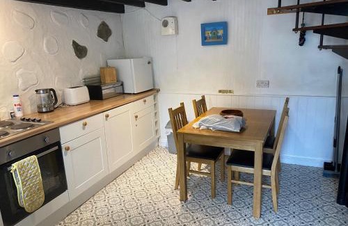 Mevagissey House | Cozy Two-Bed Cottage in Mevagissey's Fishing Village
