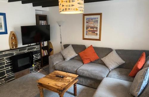 Mevagissey House | Cozy Two-Bed Cottage in Mevagissey's Fishing Village