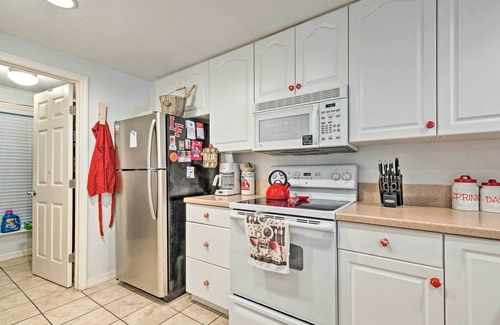Suwannee Apartment | Relax at Fisherman's Paradise with Pool on Suwannee River
