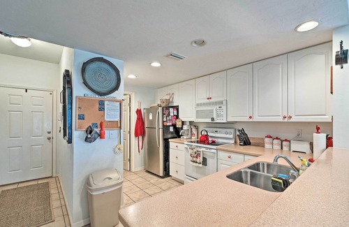 Suwannee Apartment | Relax at Fisherman's Paradise with Pool on Suwannee River