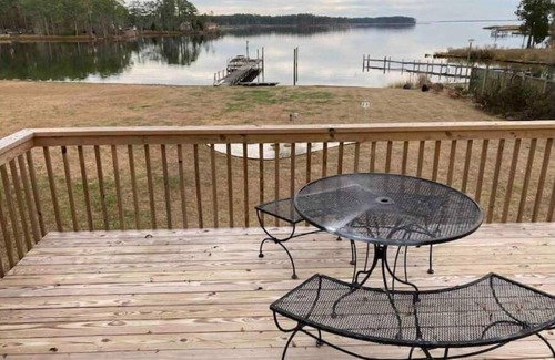 Pinecrest House | Ocean View Retreat at Star's Rental – Family-Friendly Getaway