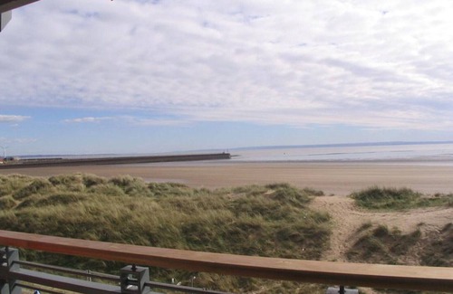 Castle Apartment | Family-Friendly Fisherman's Way: Two Bedroom Haven for 6