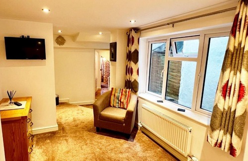 Brixham House | Discover Fisherman's Wharf: Oceanfront Pet-Friendly Retreat