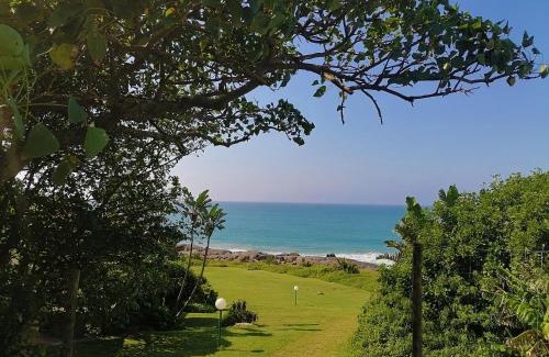 Port Edward Apartment | Oceanfront Fishermans Cottage - Pet Friendly & Highly Rated