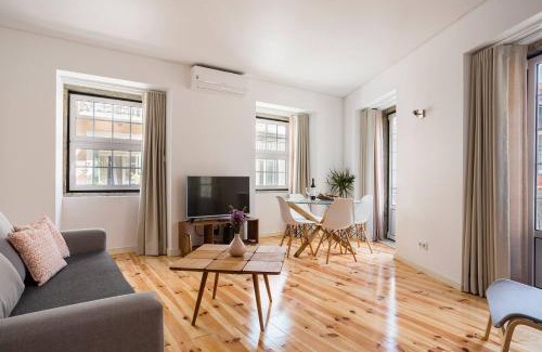 Misericordia Apartment | Family-Friendly Fishermen Apartments in Santos - Rated 9.2