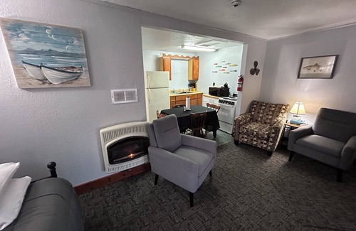 Gypsum Apartment | Unforgettable Getaway at Fishermen’s Denn in Marblehead