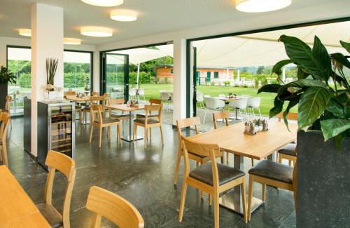 Sankt Kanzian am Klopeiner See Resort | Fishery Steffan: Pet-Friendly Hotel with Pool & Breakfast