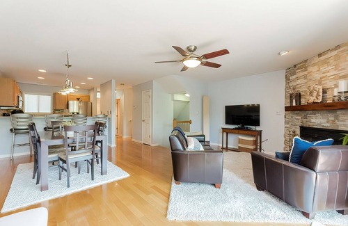 The Woods House | Experience Nature at Fishhook Cluster on the Lake Townhome