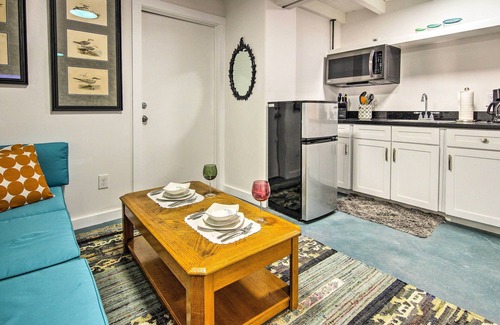 Arroyo City Apartment | Riverfront Studio with Fishing Dock & Spa Amenities!