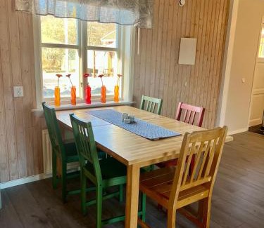 Lysekil House | Fiskebäckgårds Gästhus: Family-Friendly Retreat with High Ratings