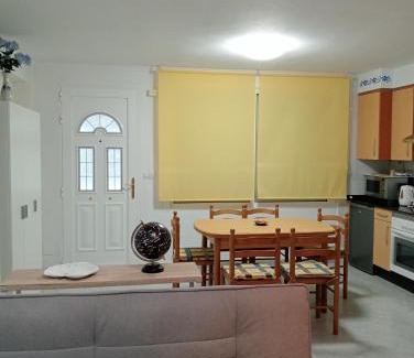 Sardinero Apartment | Cozy Fisterra - Sardiñeiro: Oceanfront & Pet-Friendly Retreat