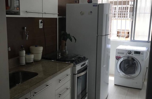 Icarai Apartment | Beachside 2 Bedroom Retreat in the Heart of Icarai
