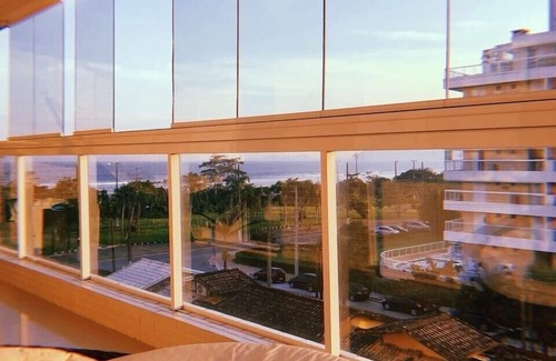 Indaia Apartment | Oceanfront Escape with Spa and Pool – Rated 9.6/10