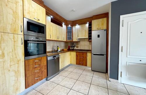 Puerto del Rosario Apartment | Modern Fit-House Fuerteventura: Wifi & Gym, Rated 9.7
