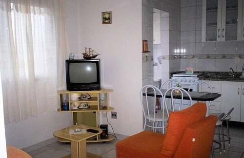 Caicara Apartment | Impeccable Oceanfront Stay for 6 in Vila Caiçara