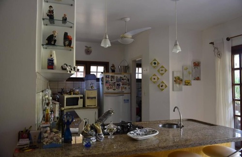 Maresias Apartment | Beachside Retreat: Fit Maresias with Ocean Views & Pool