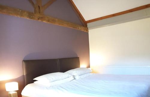 Fitling House | Exceptional Fitling Cottage - Pet & Child Friendly Retreat