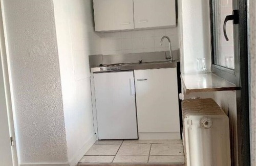 Gladbach Apartment | Comfortable Fitters' Apartment in Mönchengladbach