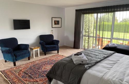 Coromandel Bed & Breakfast | Fitzroy BnB: Ocean View Retreat with Perfect 10 Reviews