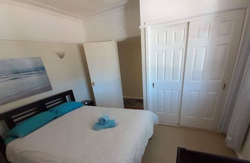 Dubbo House | Fitzroy Haven: Guest Rated 9/10 with Spa & Hot Tub