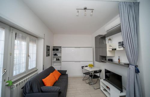 Fiumicino Apartment | Premier Fiumicino Business & Vacation Apartment with Wifi